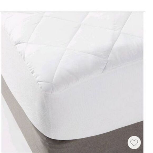 Machine Washable Waterproof Quilted Mattress Pad - Made By Design™ - Picture 3 of 3